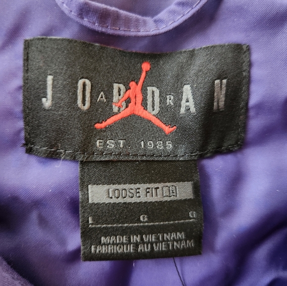 Nike Jordan Women's Insulated Loose Fit Purple Quilted Vest Size Large - Picture 6 of 10